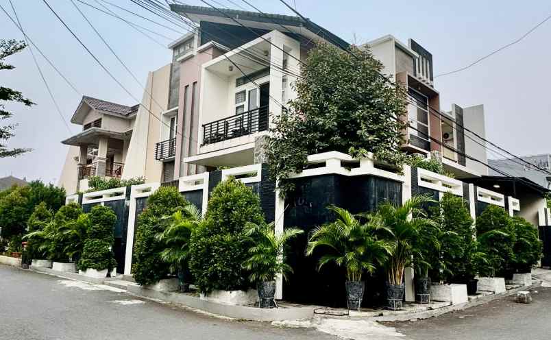 dijual rumah pulomas jakarta timur dki