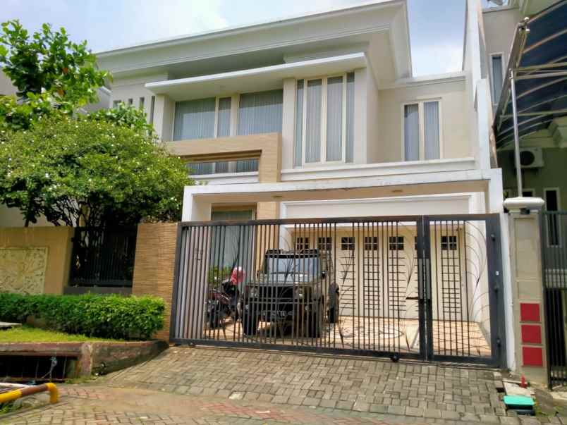dijual rumah puri widya kencana