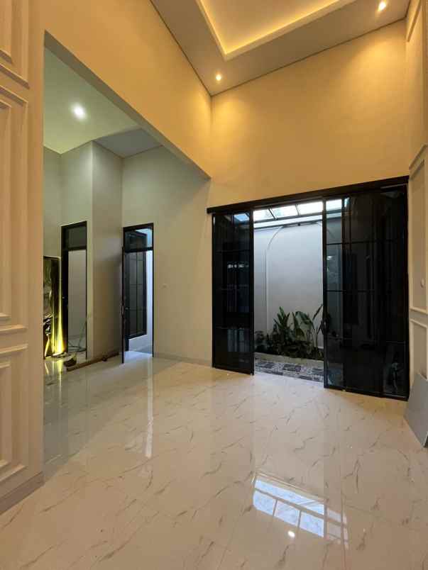 dijual rumah purwomartani