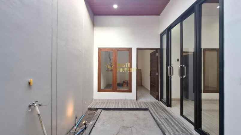 dijual rumah purwomartani kalasan