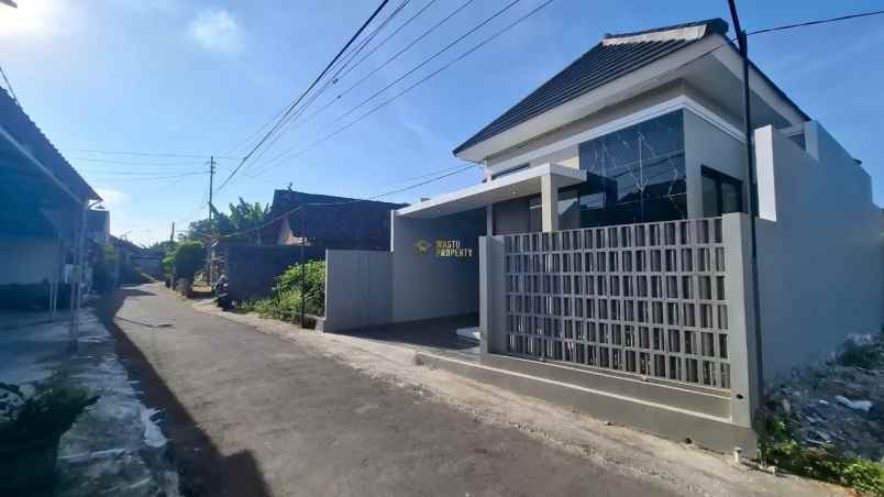 dijual rumah purwomartani kalasan
