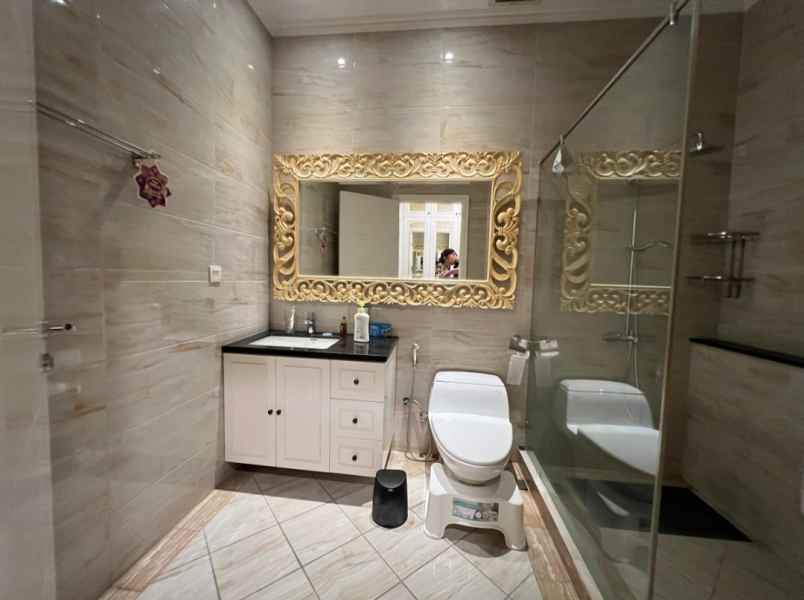 dijual rumah river valley residence