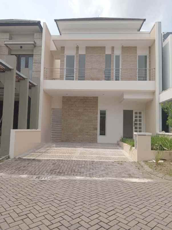 dijual rumah royal residence wiyung
