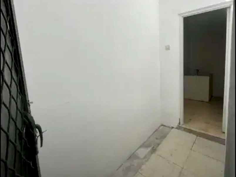 dijual rumah ruko green mansion