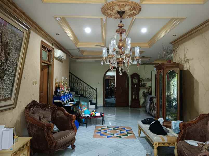 dijual rumah rumah cempaka putih tengah