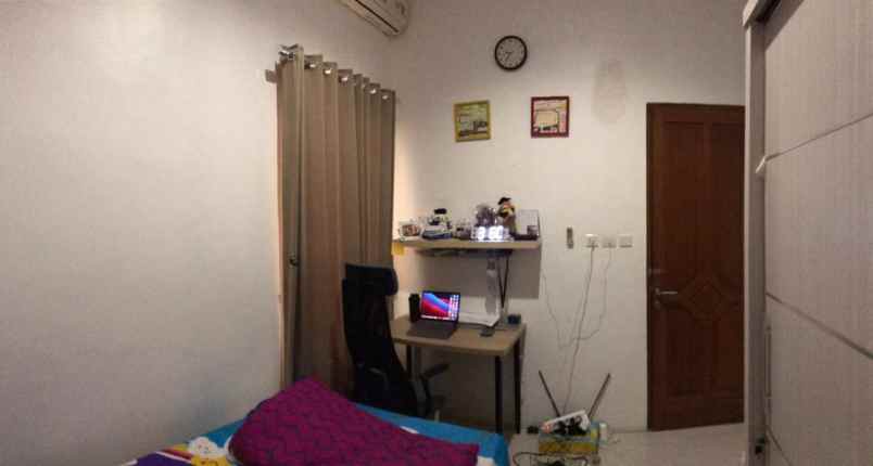 dijual rumah rumah di kranggan permai