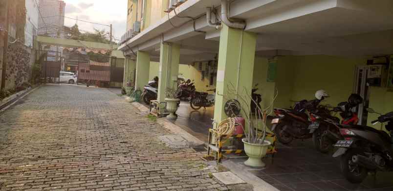 dijual rumah rumah kost di jln batu