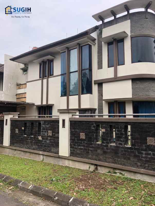 dijual rumah rumah nyaman batununggal