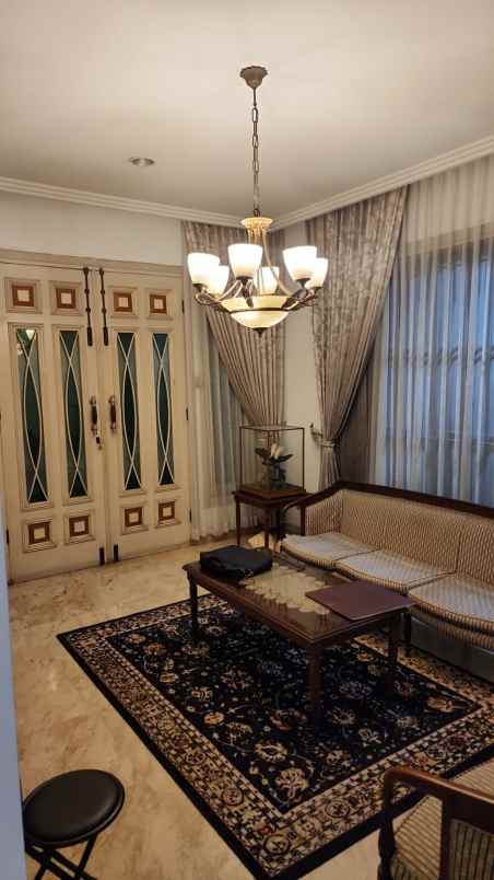 dijual rumah rumah pulomas jakarta timur