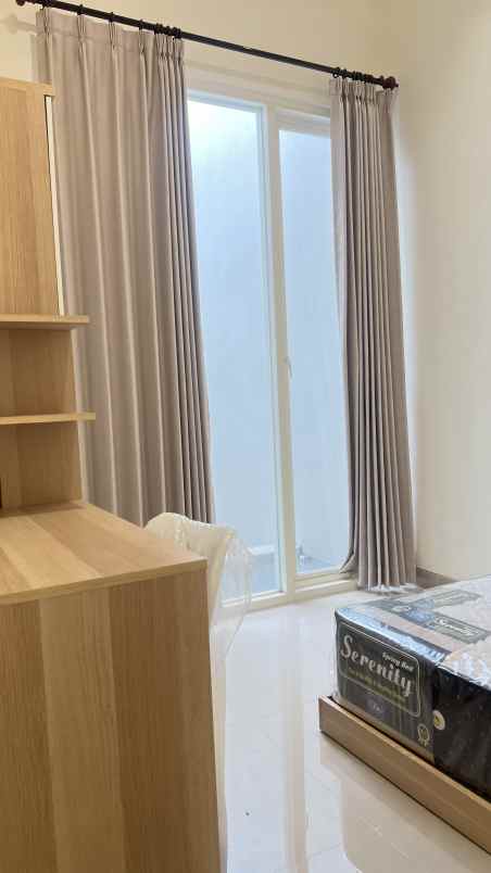 dijual rumah rungkut