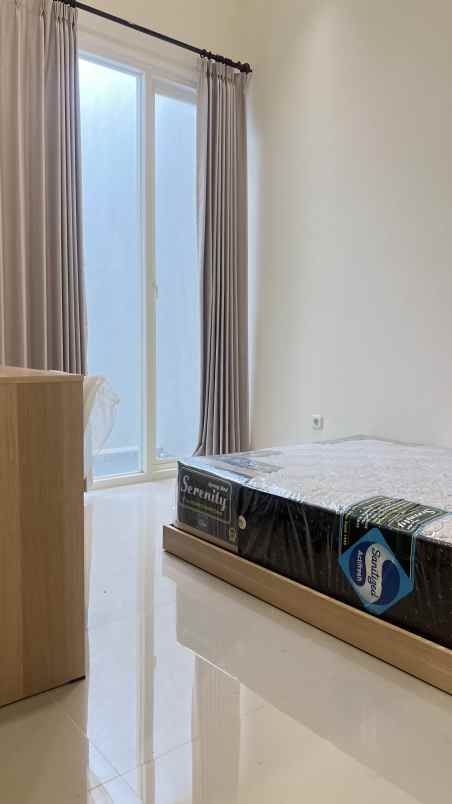 dijual rumah rungkut harapan