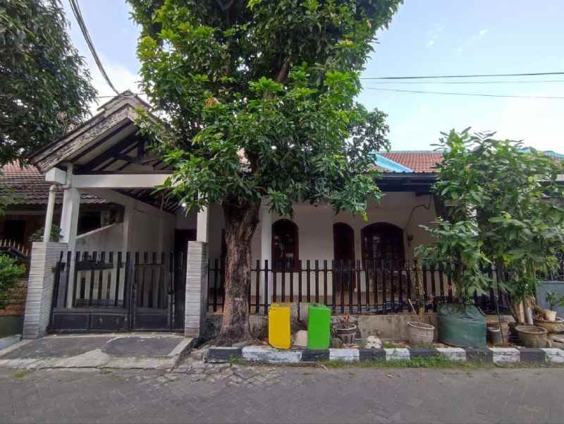 dijual rumah rungkut permai