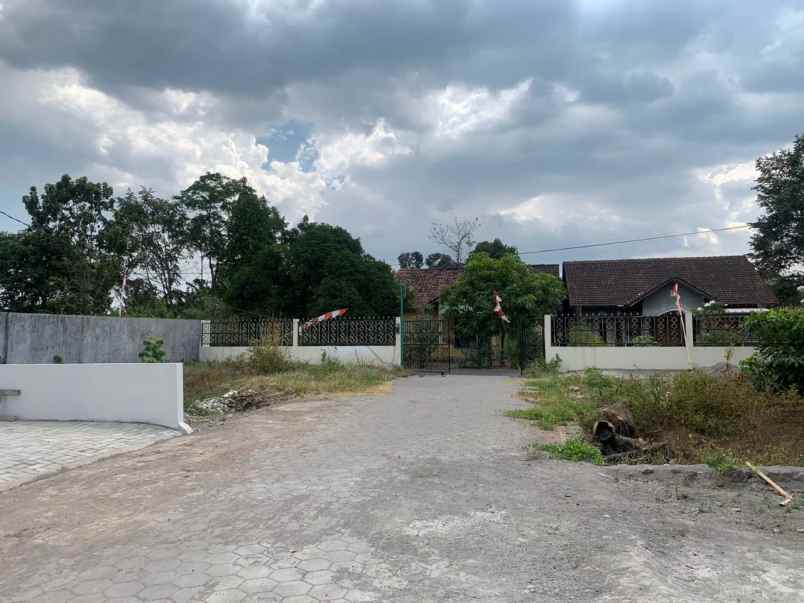 dijual rumah sambisari kalasan