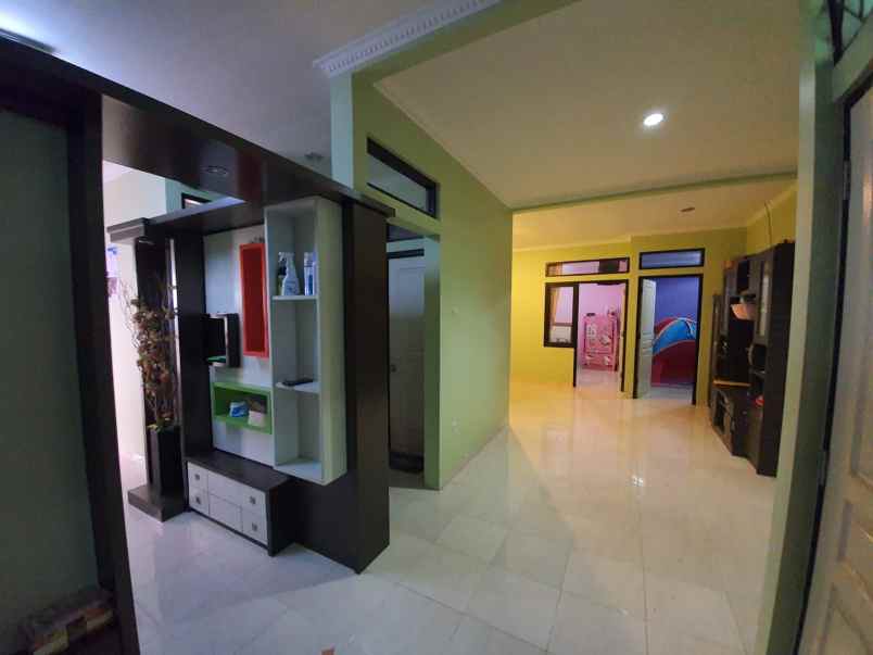 dijual rumah sariwangi