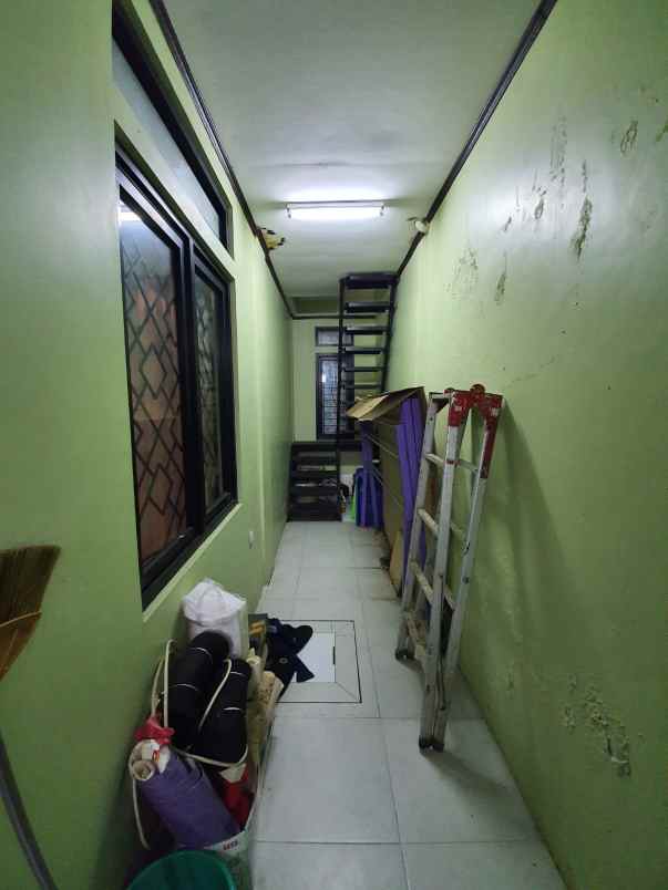 dijual rumah sariwangi