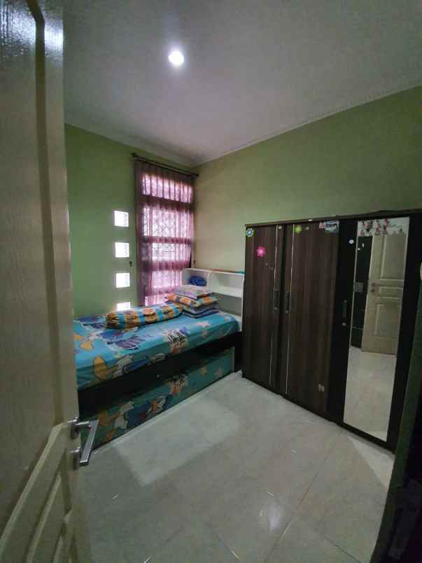 dijual rumah sariwangi