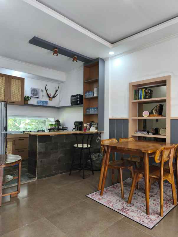 dijual rumah sariwangi mekarwangi