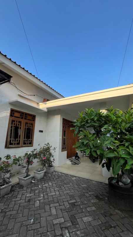 dijual rumah sawangan depok