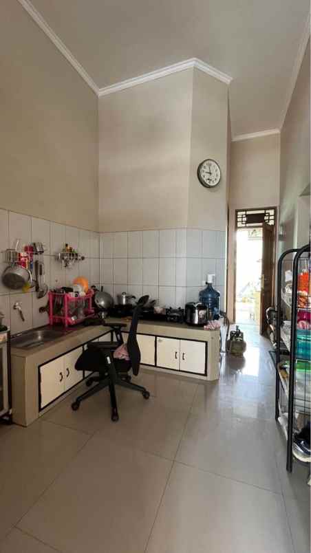 dijual rumah sawangan depok