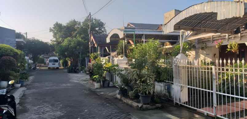 dijual rumah sawojajar 1