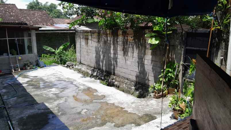 dijual rumah sayegan margoagung