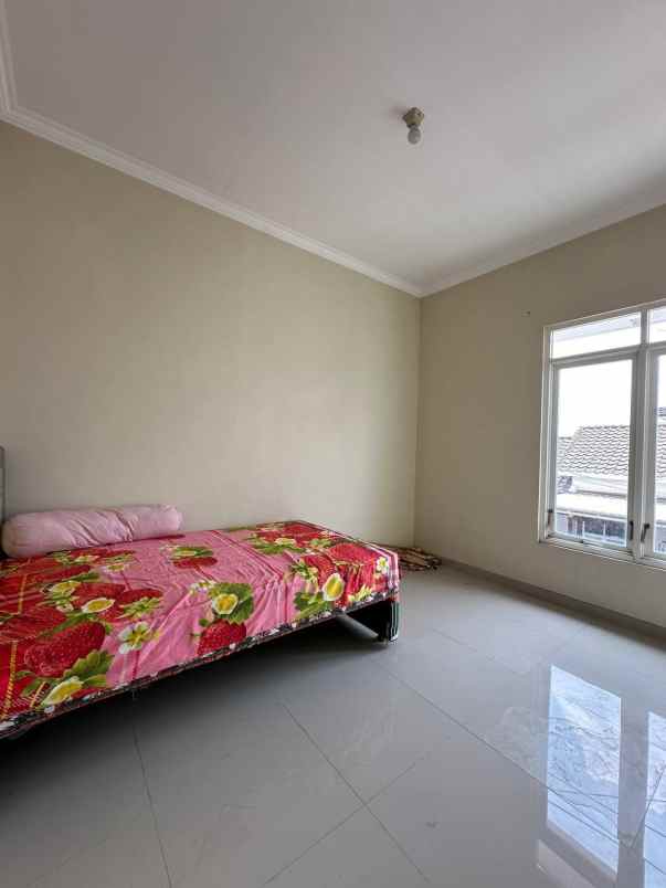 dijual rumah second di blimbing kota malang