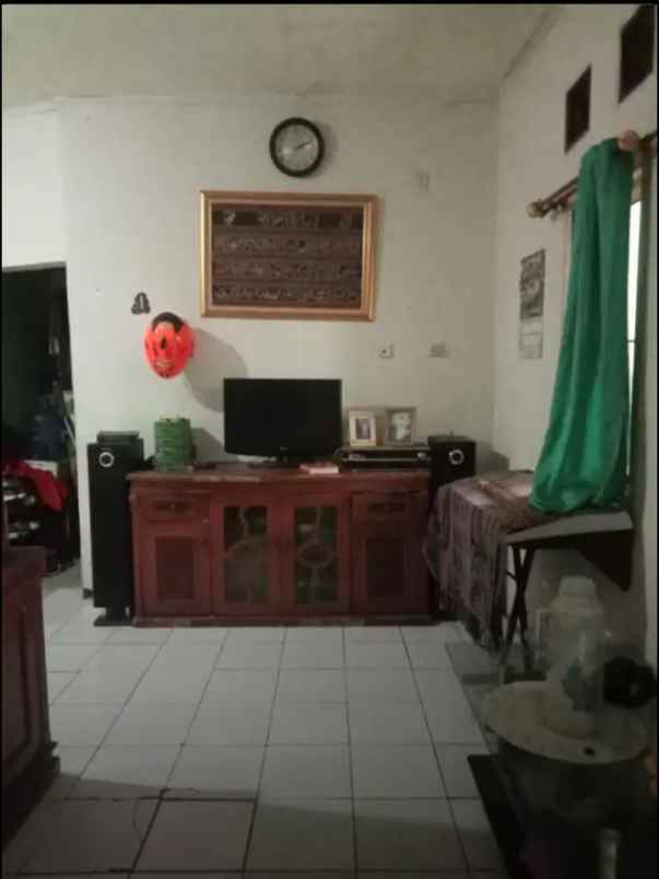 dijual rumah second murah di ciputat