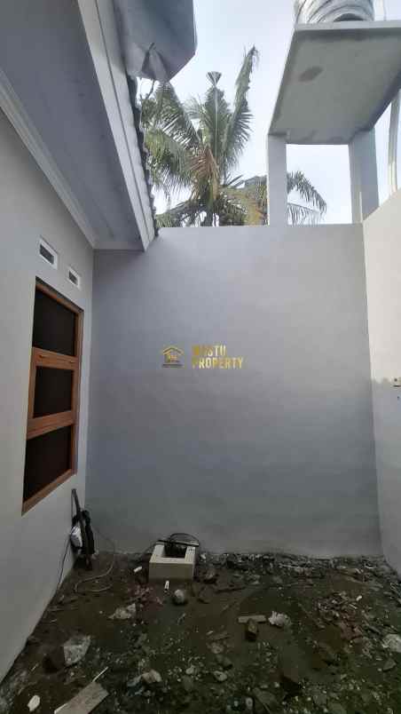 dijual rumah selomartani