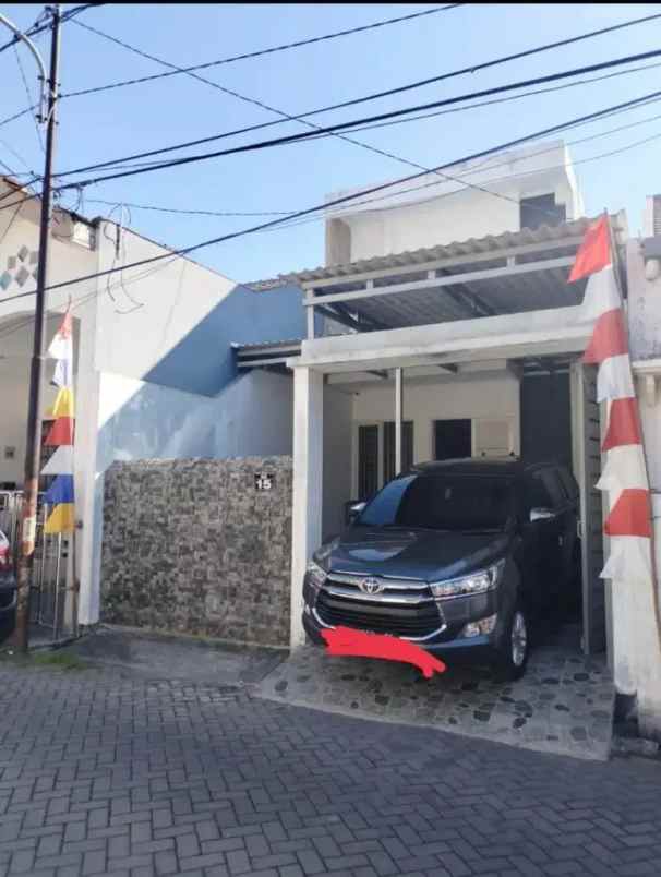 dijual rumah semolowaru elok