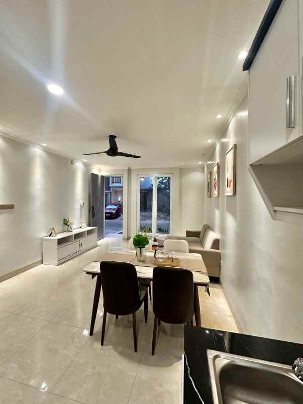 dijual rumah serpong