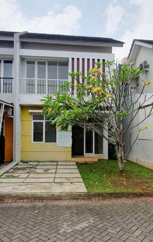 dijual rumah serpong lagoon cluster pelikan