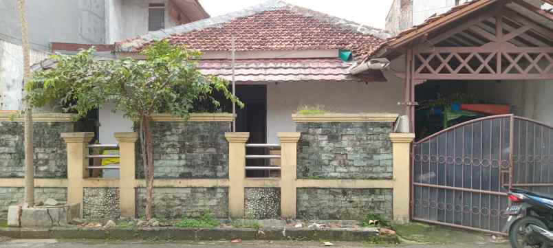 dijual rumah serpong utara