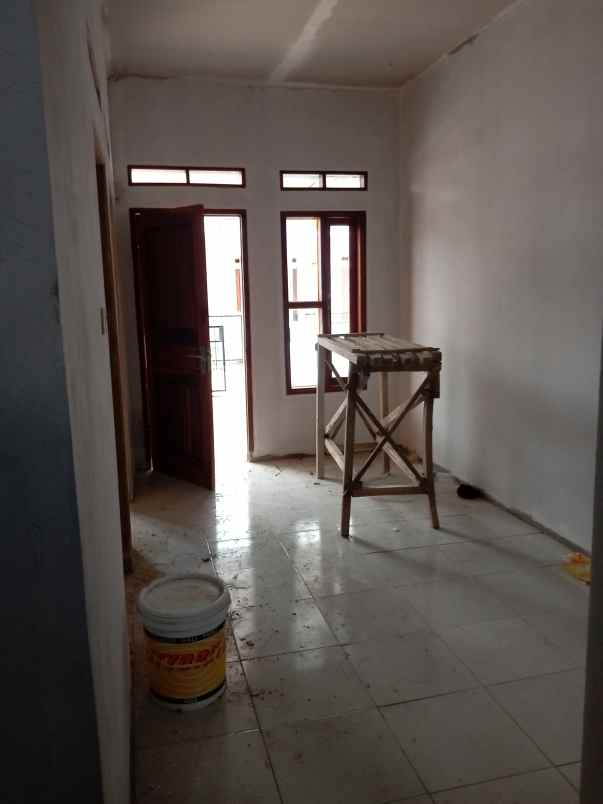 dijual rumah siap huni