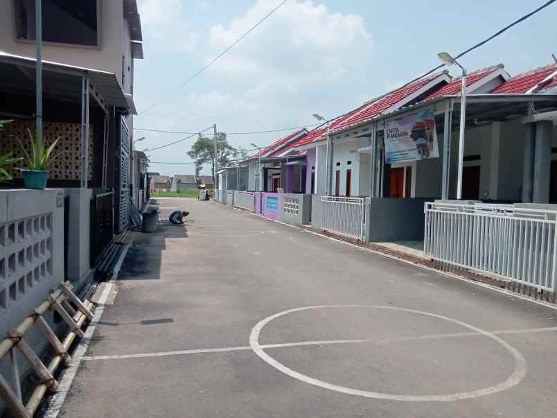 dijual rumah siap huni