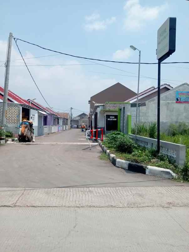 dijual rumah siap huni