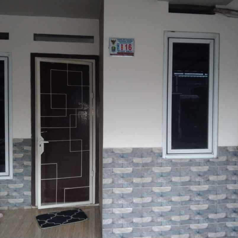 dijual rumah siap huni