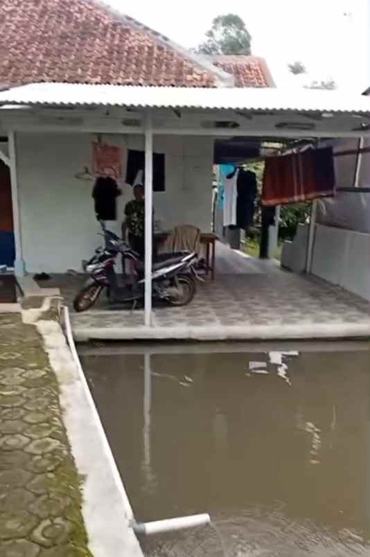 dijual rumah siap huni rumah sudah renov strategis