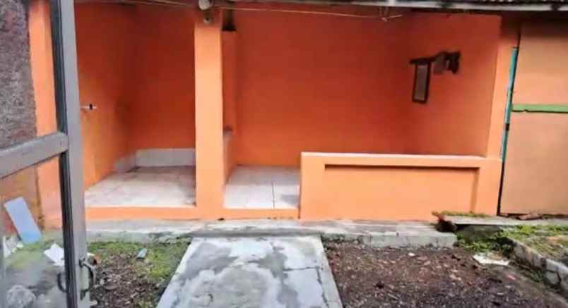 dijual rumah strategis