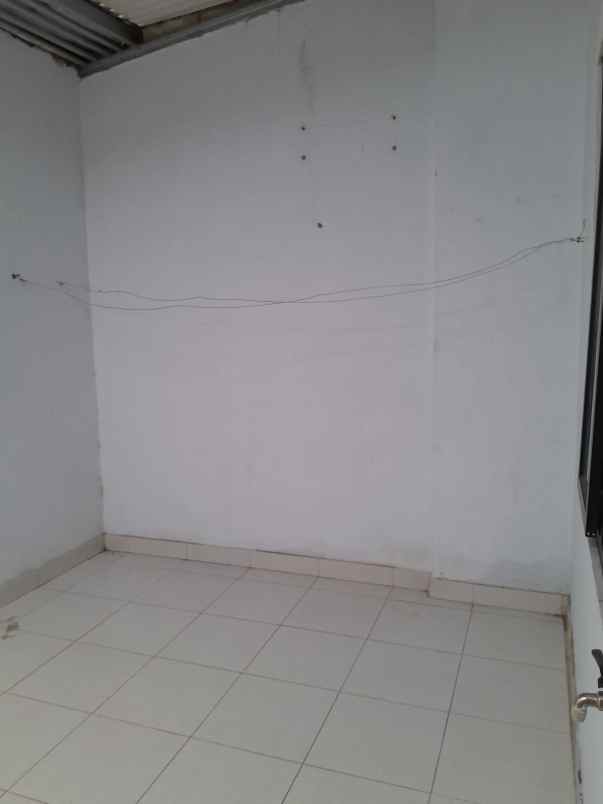 dijual rumah strategis