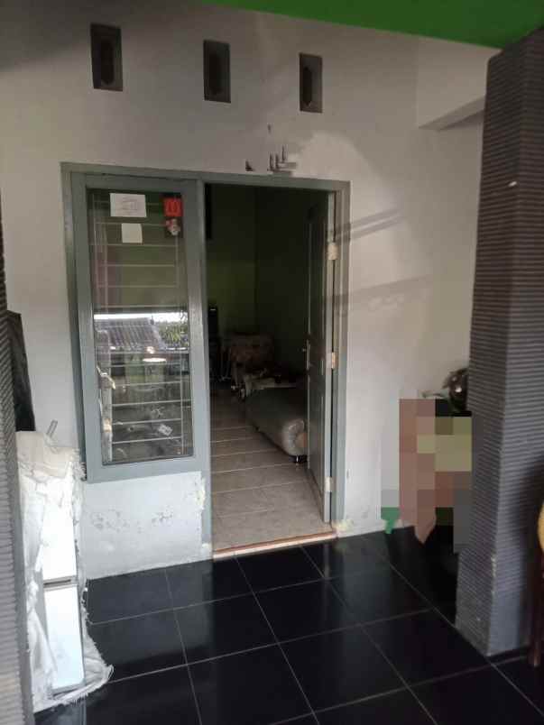 dijual rumah strategis