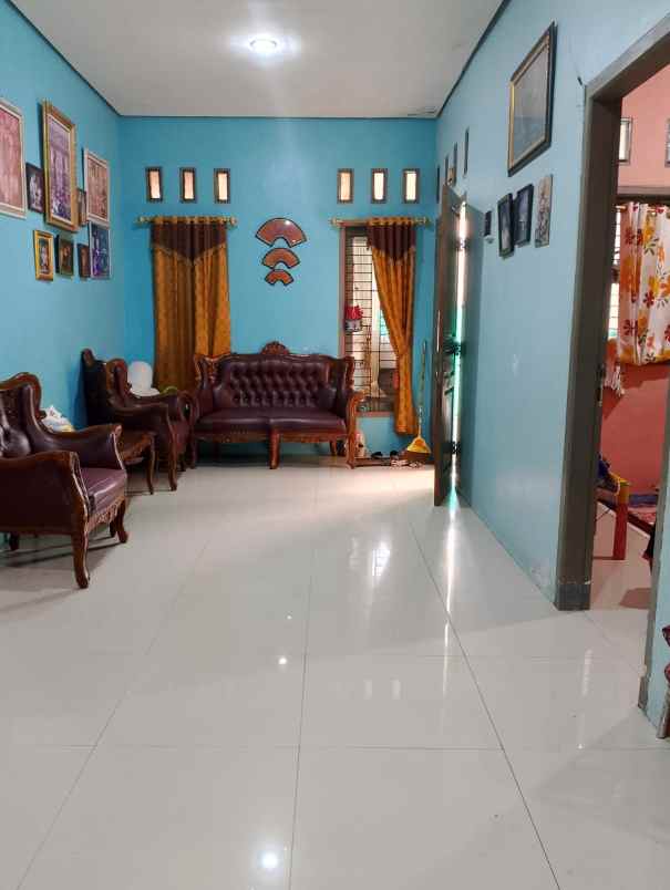 dijual rumah strategis kawasan bintaro