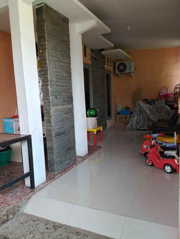 dijual rumah strategis kawasan bintaro