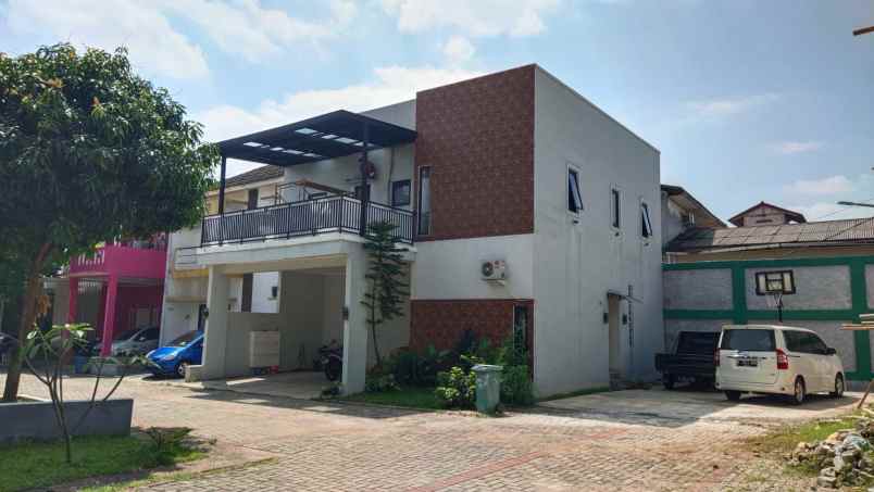 dijual rumah sudimara jombang