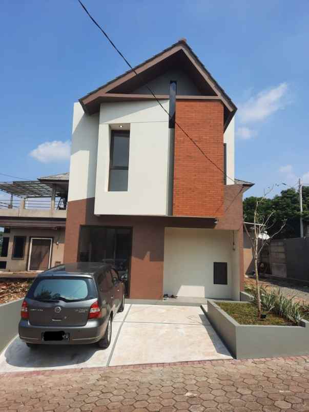 dijual rumah sukahati kec cibinong