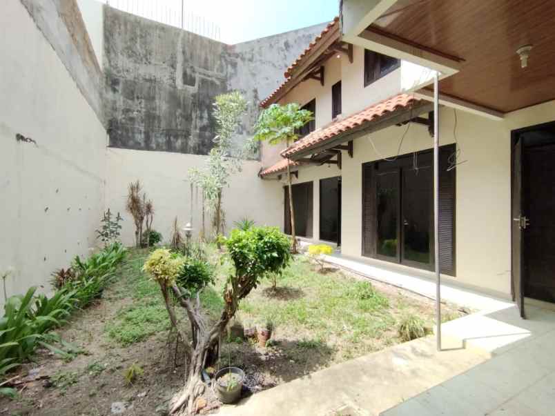 dijual rumah sukajadi