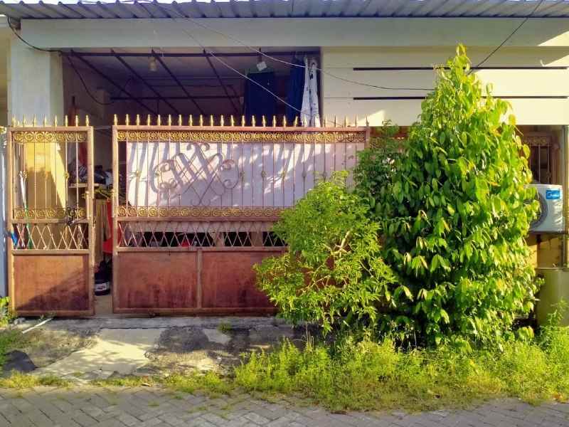 dijual rumah sukolilo dian regency