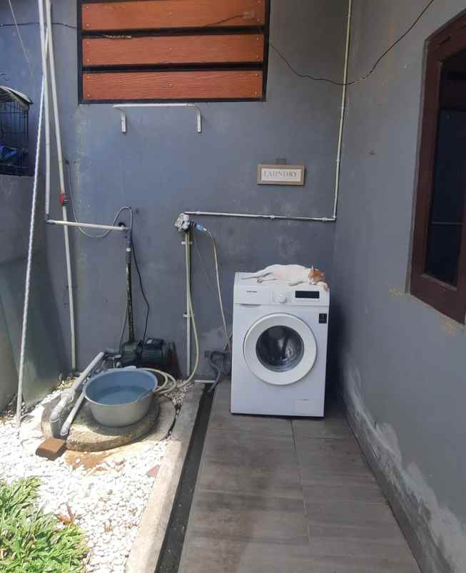 dijual rumah sumberarum