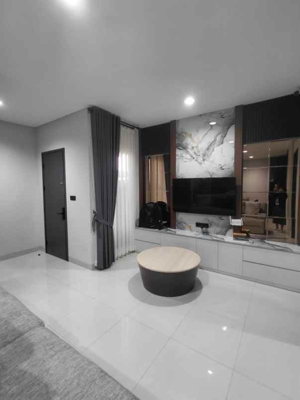 dijual rumah summarecon bandung cluster