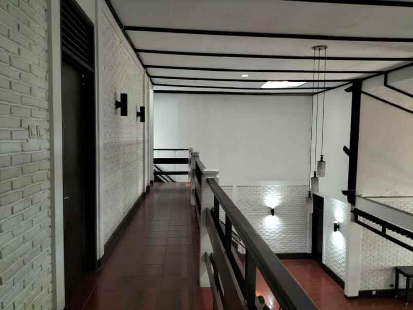 dijual rumah suryalaya