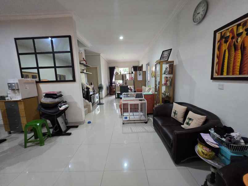 dijual rumah suvarna padi cluster